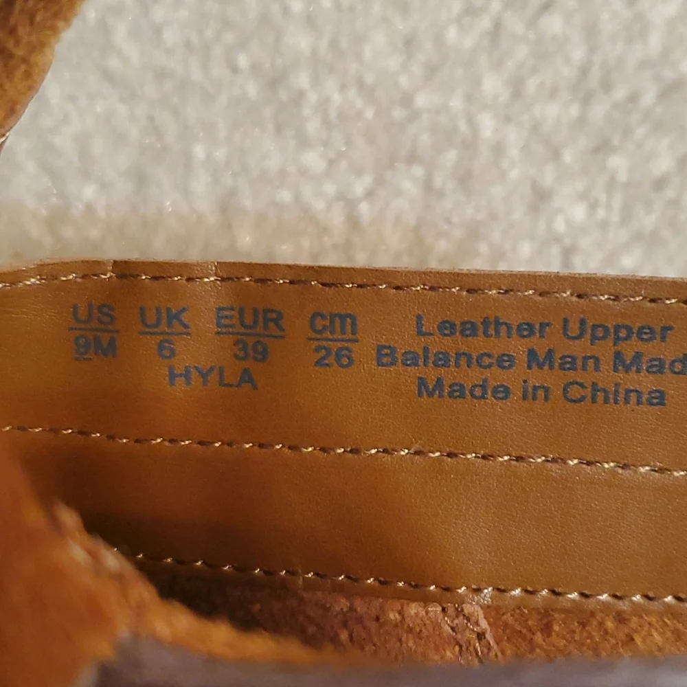 Franco Sarto leather gray, taupe tan size 9